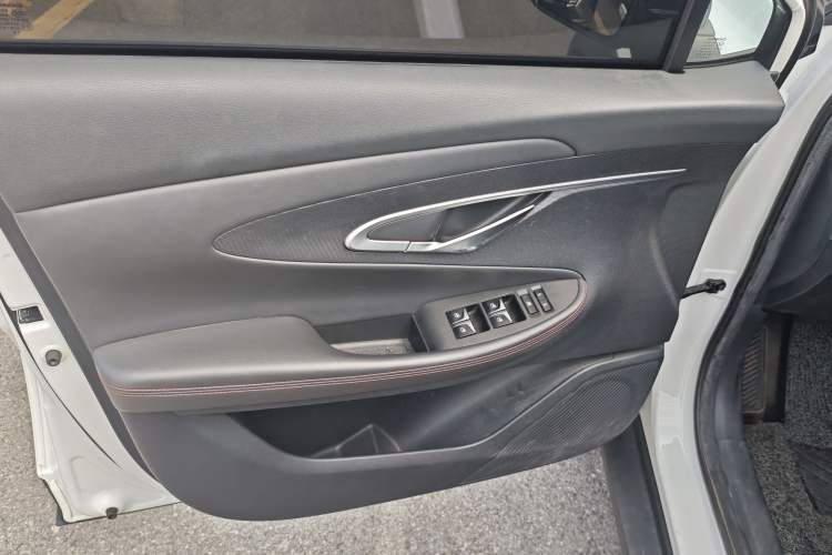 Used CHANGAN UNI-T 2020 1.5T Prestige Version Interior 10
