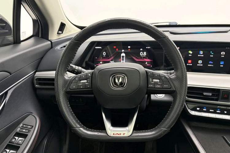 Used CHANGAN UNI-T 2020 1.5T Flagship Version Interior 2