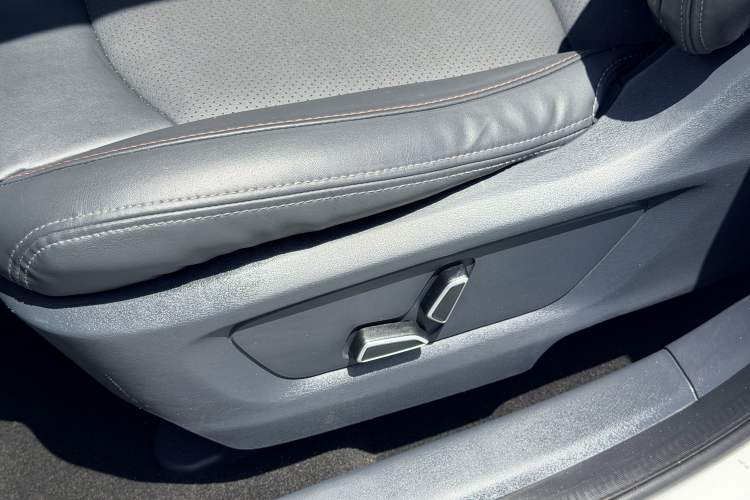 Used CHANGAN UNI-T 2020 1.5T Prestige Version Interior 3