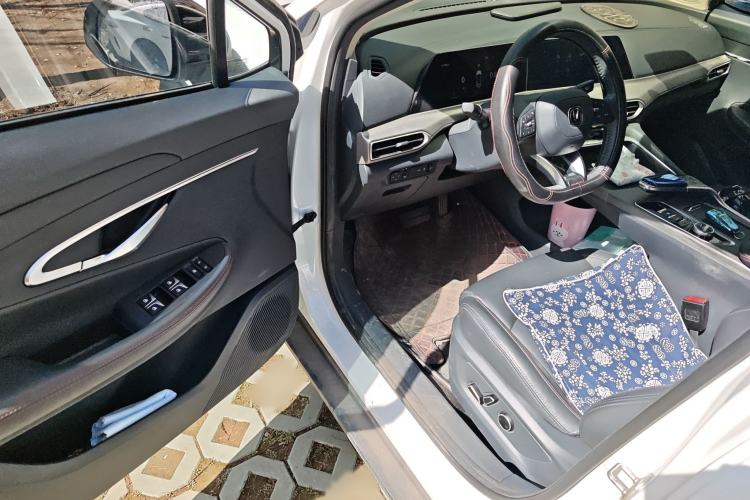 Used CHANGAN UNI-T 2020 1.5T Flagship Version Interior 3