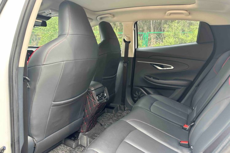 Used CHANGAN UNI-T 2020 1.5T Prestige Version Interior 3