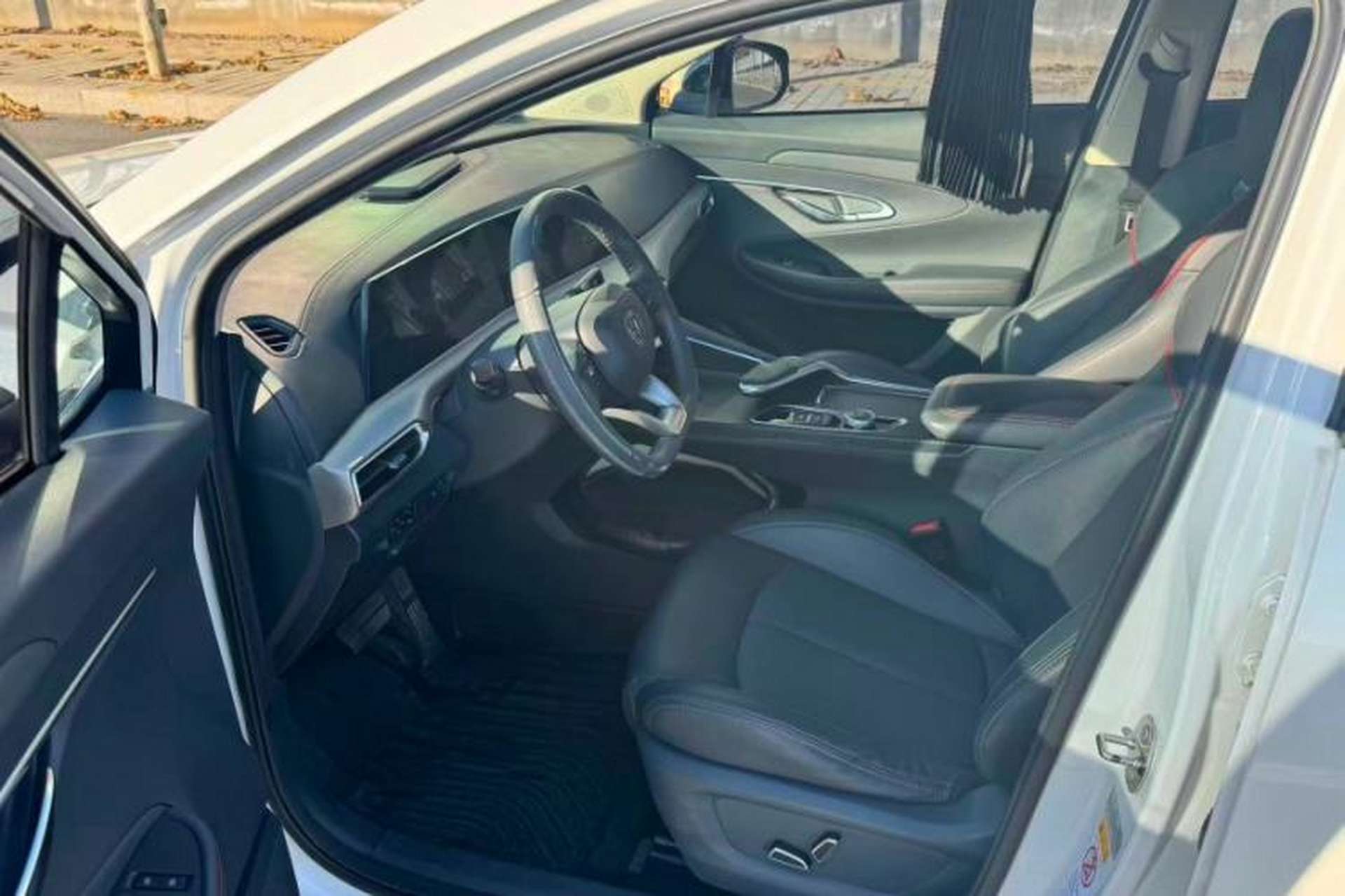 Used CHANGAN UNI-T 2020 1.5T Prestige Version Interior 3