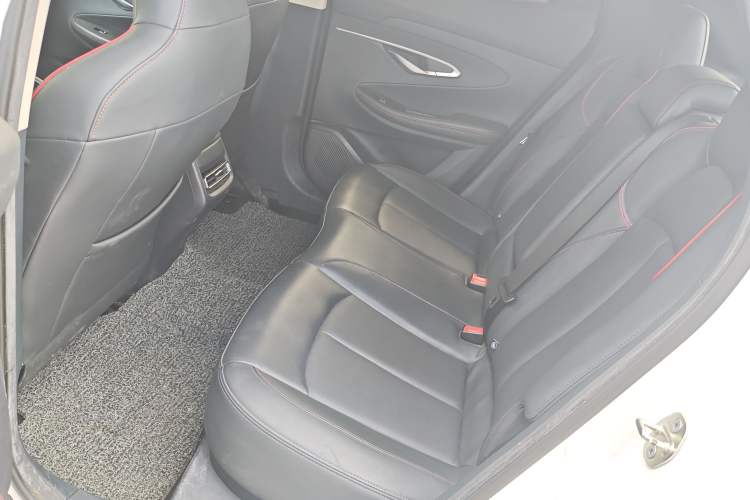 Used CHANGAN UNI-T 2020 1.5T Prestige Version Interior 7