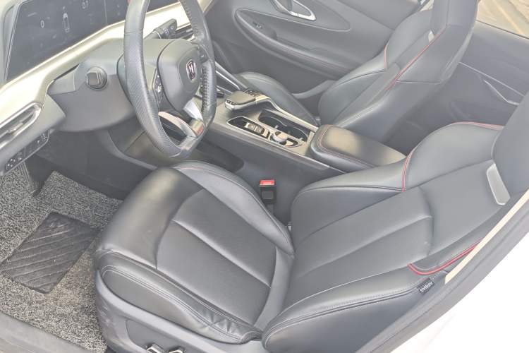 Used CHANGAN UNI-T 2020 1.5T Prestige Version Interior 8