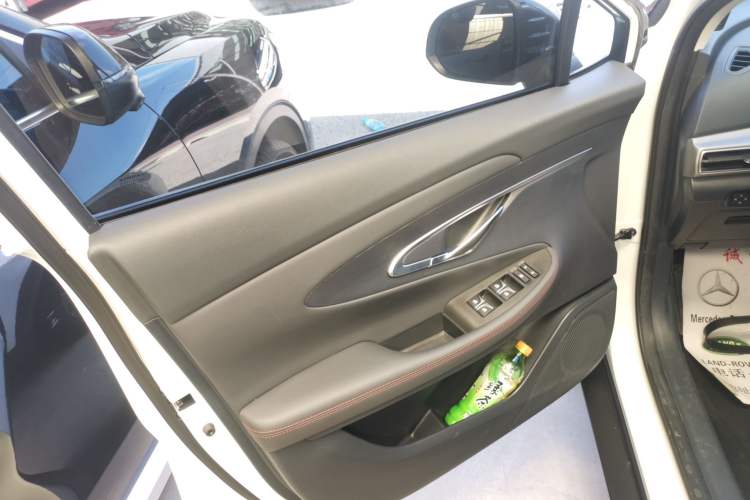 Used CHANGAN UNI-T 2020 1.5T Prestige Version Left Front Door Interior