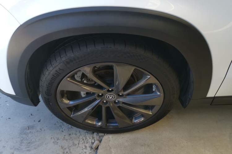 Used CHANGAN UNI-T 2020 1.5T Prestige Version Left Front Wheel Hub
