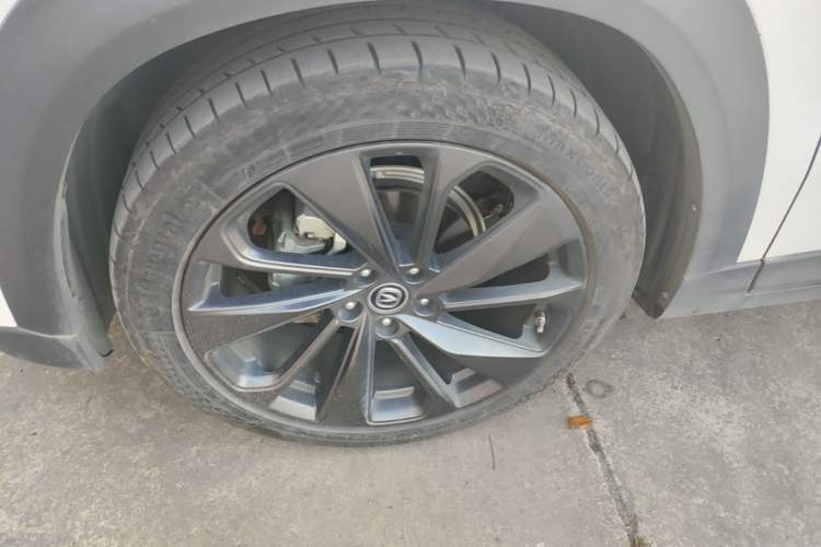 Used CHANGAN UNI-T 2020 1.5T Flagship Version Left Front Wheel Hub