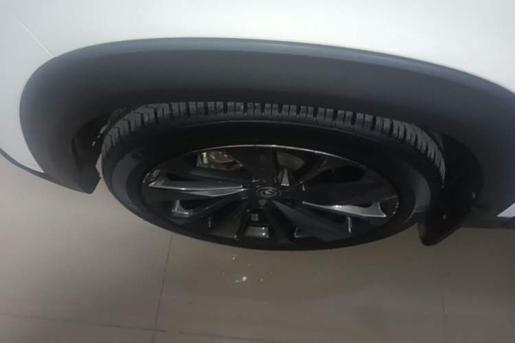 Used CHANGAN UNI-T 2020 1.5T Prestige Version Left Front Wheel Hub