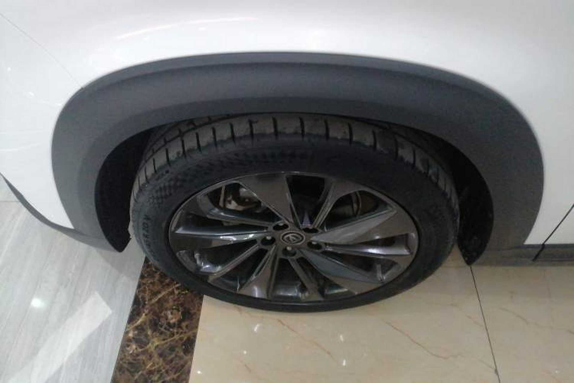 Used CHANGAN UNI-T 2020 1.5T Prestige Version Left Front Wheel Hub