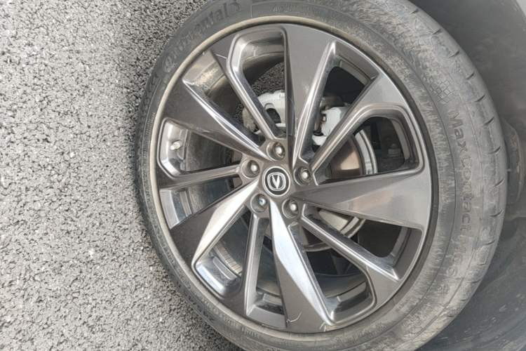 Used CHANGAN UNI-T 2020 1.5T Prestige Version Left Front Wheel Hub