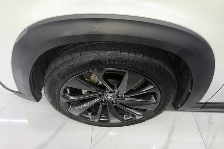 Used CHANGAN UNI-T 2020 1.5T Prestige Version Left Front Wheel Hub