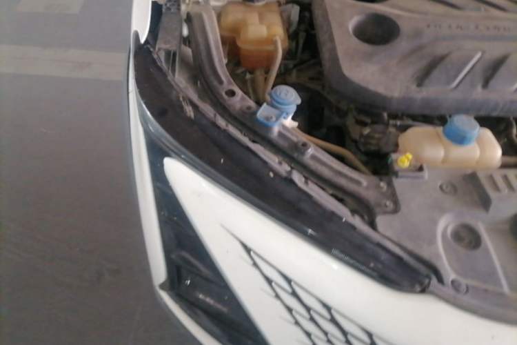 Used CHANGAN UNI-T 2020 1.5T Prestige Version Right Front Headlight