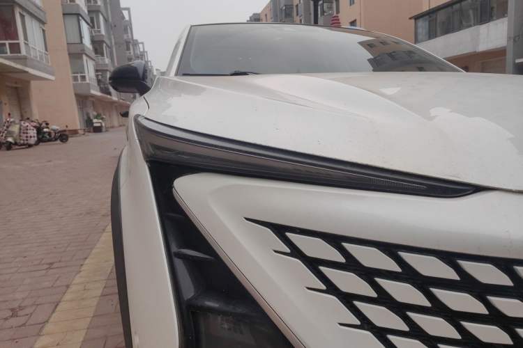 Used CHANGAN UNI-T 2020 1.5T Flagship Version Right Front Headlight