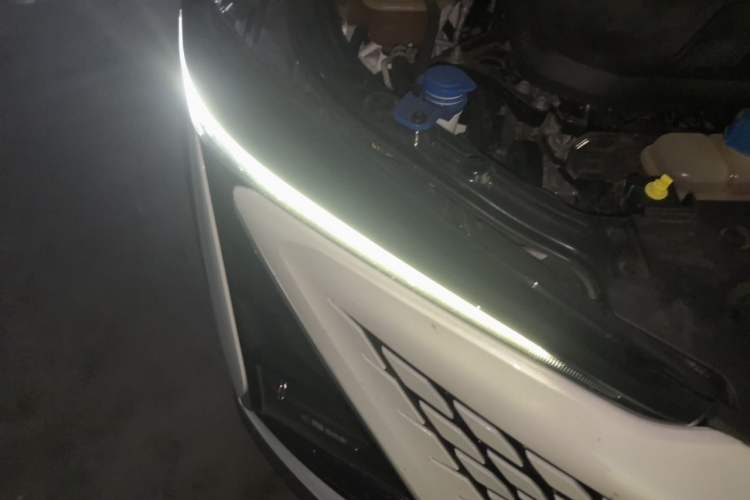 Used CHANGAN UNI-T 2020 1.5T Prestige Version Right Front Headlight