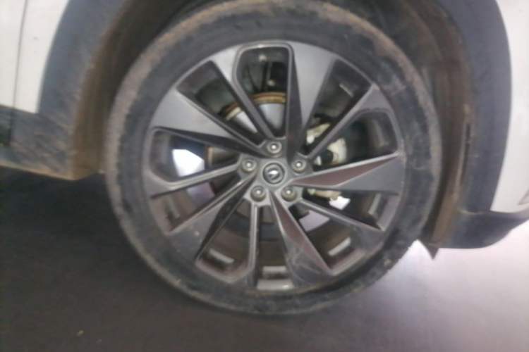 Used CHANGAN UNI-T 2020 1.5T Prestige Version Right Front Wheel Hub