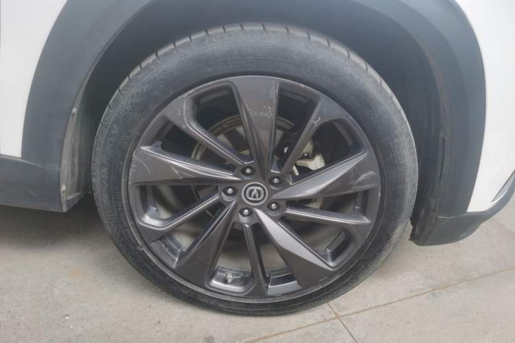 Used CHANGAN UNI-T 2020 1.5T Prestige Version Right Front Wheel Hub
