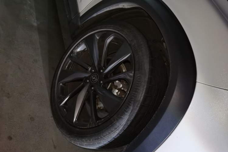 Used CHANGAN UNI-T 2020 1.5T Prestige Version Right Front Wheel Hub