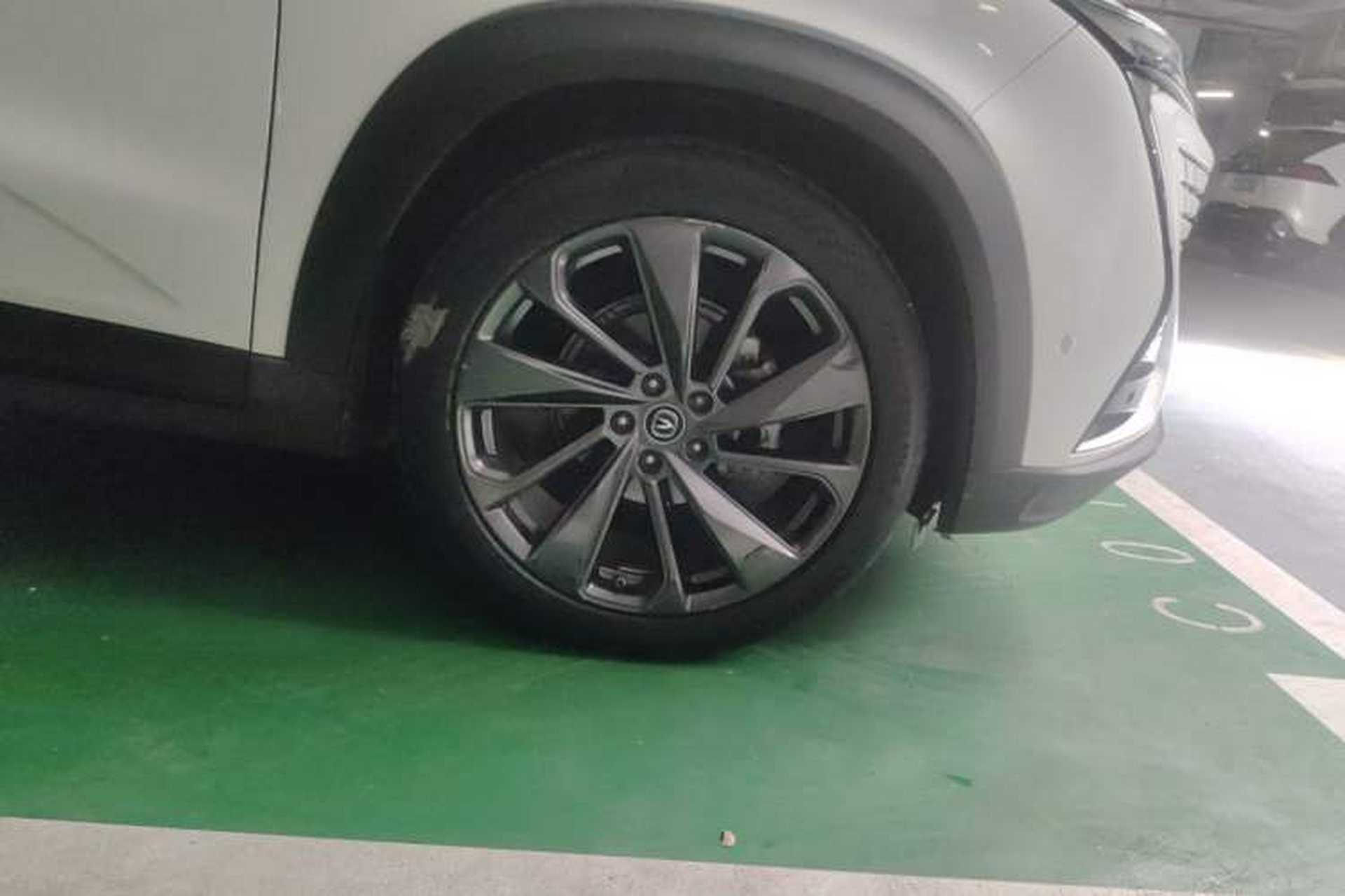 Used CHANGAN UNI-T 2020 1.5T Flagship Version Right Front Wheel Hub