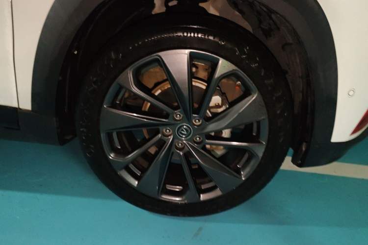 Used CHANGAN UNI-T 2020 1.5T Flagship Version Right Front Wheel Hub