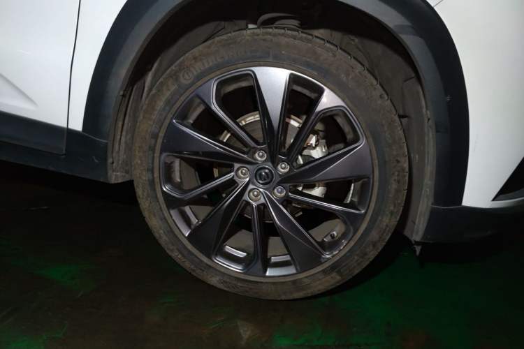 Used CHANGAN UNI-T 2020 1.5T Prestige Version Right Front Wheel Hub