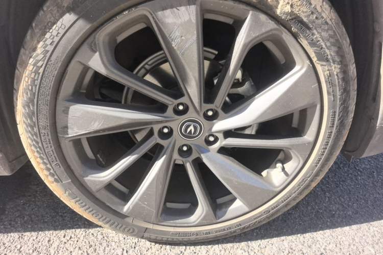 Used CHANGAN UNI-T 2020 1.5T Prestige Version Right Front Wheel Hub
