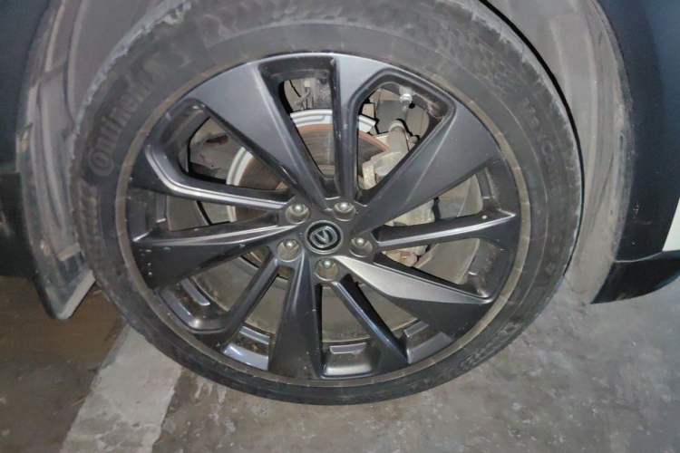 Used CHANGAN UNI-T 2020 1.5T Prestige Version Right Front Wheel Hub