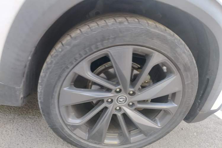 Used CHANGAN UNI-T 2020 1.5T Flagship Version Right Front Wheel Hub