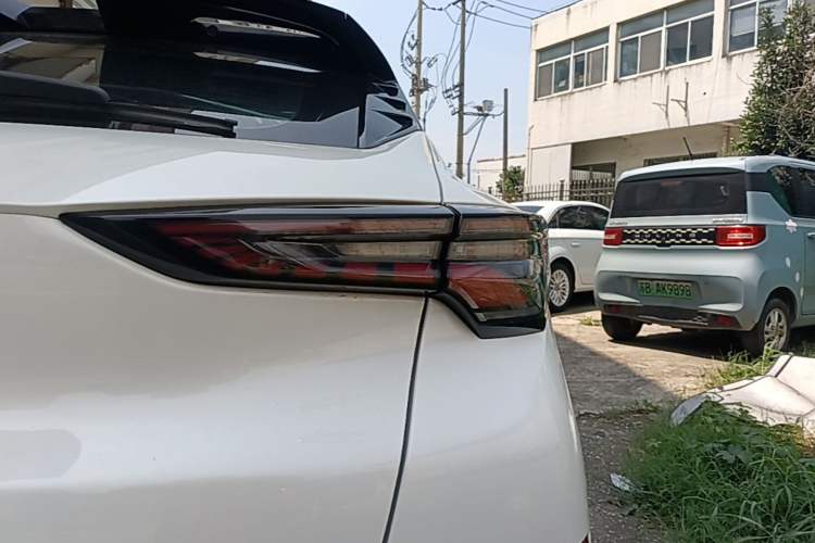 Used CHANGAN UNI-T 2020 1.5T Flagship Version Right Rear Taillight