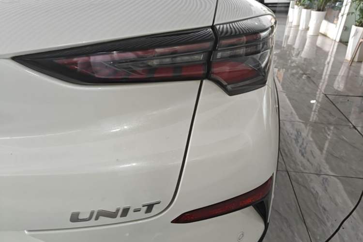 Used CHANGAN UNI-T 2020 1.5T Flagship Version Right Rear Taillight