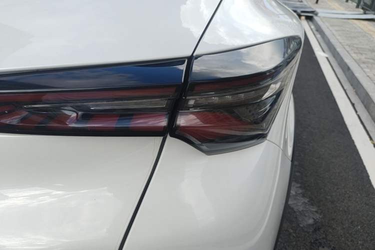 Used CHANGAN UNI-T 2020 1.5T Prestige Version Right Rear Taillight
