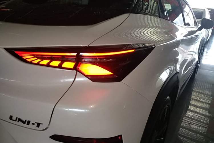Used CHANGAN UNI-T 2020 1.5T Prestige Version Right Rear Taillight