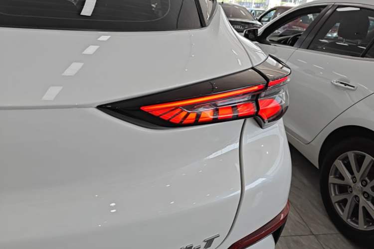 Used CHANGAN UNI-T 2020 1.5T Prestige Version Right Rear Taillight