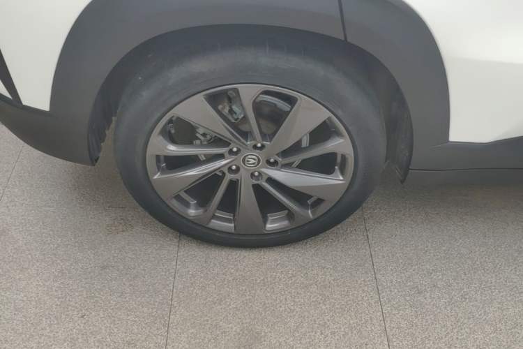 Used CHANGAN UNI-T 2020 1.5T Prestige Version Right Rear Wheel Hub