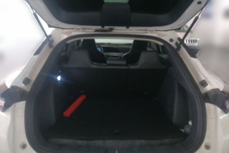 Used CHANGAN UNI-T 2020 1.5T Prestige Version Trunk