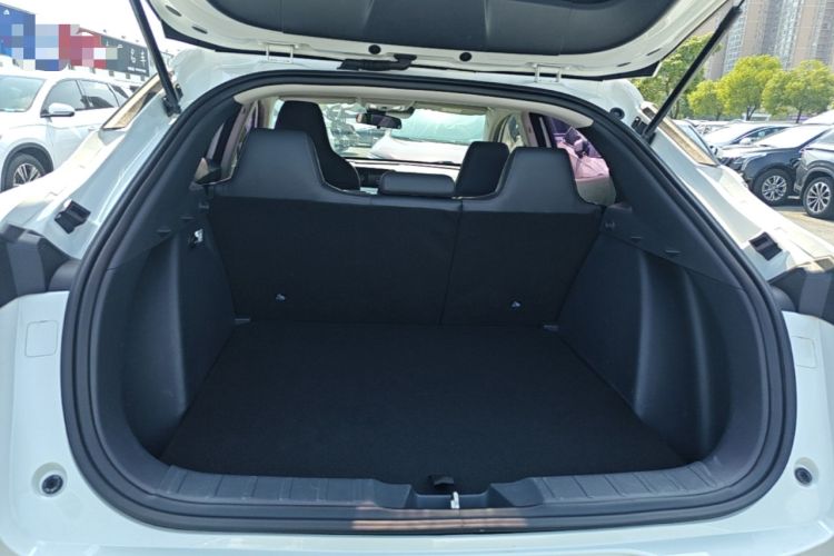 Used CHANGAN UNI-T 2020 1.5T Prestige Version Trunk