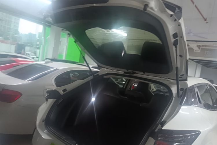 Used CHANGAN UNI-T 2020 1.5T Prestige Version Trunk