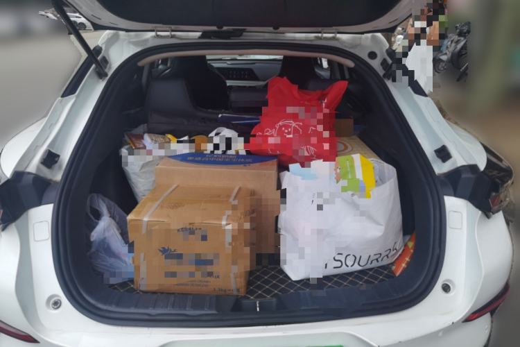 Used CHANGAN UNI-T 2020 1.5T Prestige Version Trunk