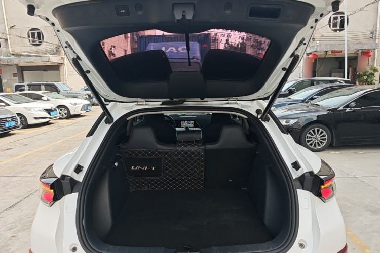 Used CHANGAN UNI-T 2020 1.5T Flagship Version Trunk
