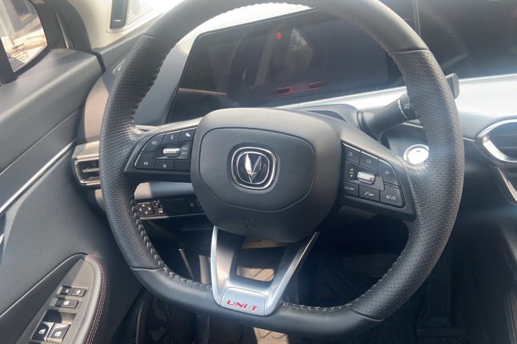 Used CHANGAN UNI-T 2020 1.5T Prestige Version Trunk