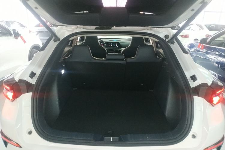 Used CHANGAN UNI-T 2020 1.5T Flagship Version Trunk
