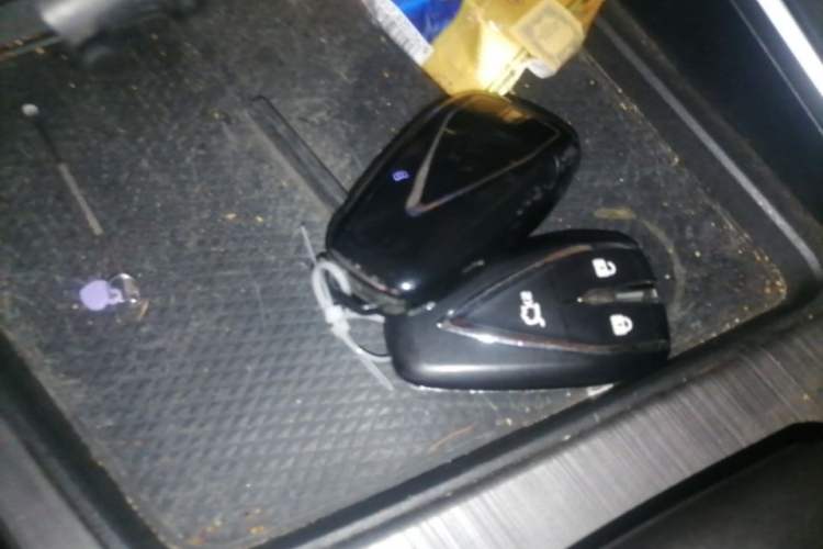 Used CHANGAN UNI-T 2020 1.5T Prestige Version Vehicle Key