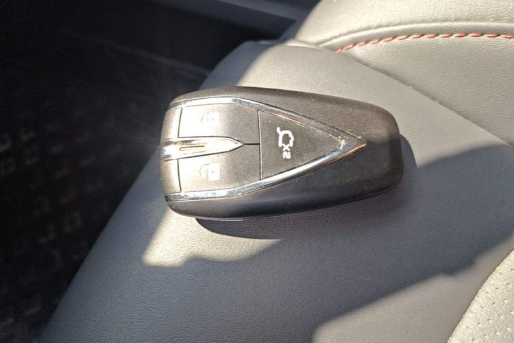 Used CHANGAN UNI-T 2020 1.5T Prestige Version Vehicle Key