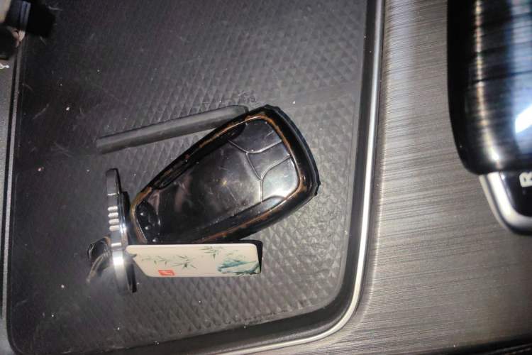 Used CHANGAN UNI-T 2020 1.5T Prestige Version Vehicle Key
