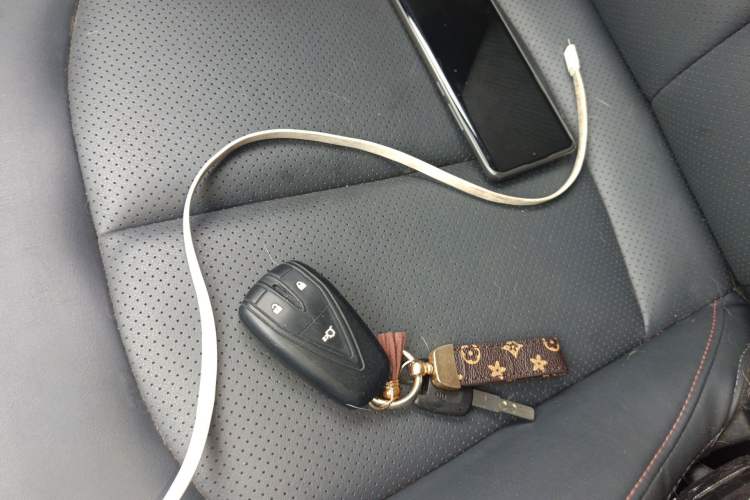 Used CHANGAN UNI-T 2020 1.5T Prestige Version Vehicle Key