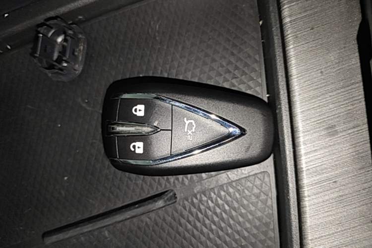 Used CHANGAN UNI-T 2020 1.5T Prestige Version Vehicle Key