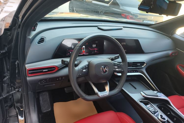 Used CHANGAN UNI-T 2021 1.5T Excellence Model Center Console