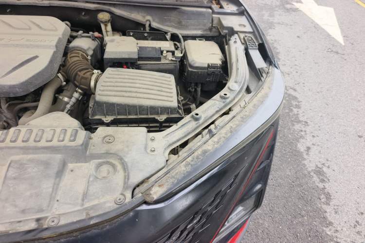 Used CHANGAN UNI-T 2021 1.5T Excellence Model Engine Bay Left