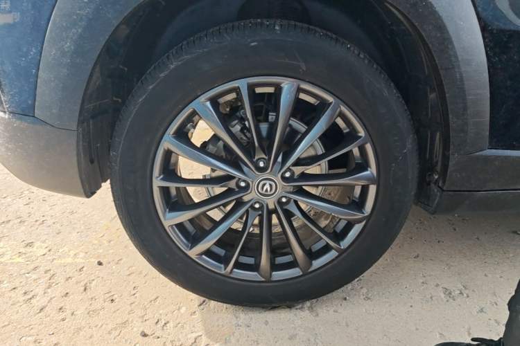 Used CHANGAN UNI-T 2021 1.5T Excellence Model Exterior 2