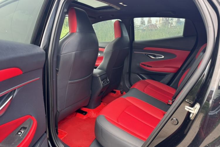 Used CHANGAN UNI-T 2021 1.5T Excellence Model Interior 3