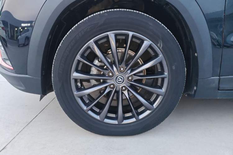 Used CHANGAN UNI-T 2021 1.5T Excellence Model Left Front Wheel Hub